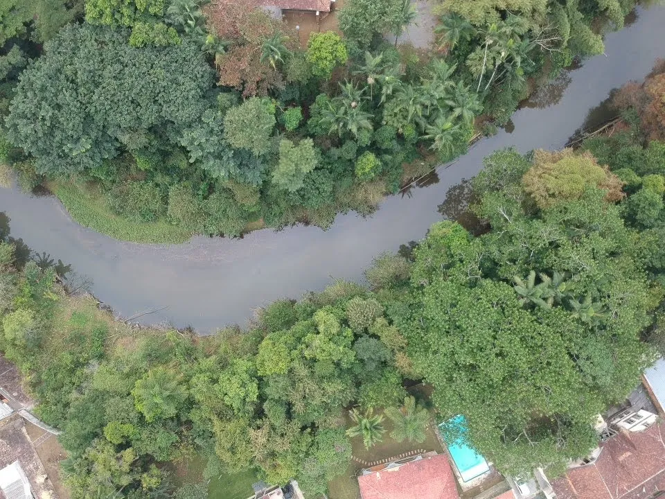 Estudo do MPSC encontra agrotóxicos na água de 52% das cidades de SC; Vale do Itajaí lidera casos
