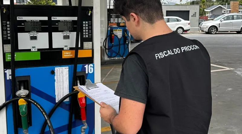 Pesquisa do Procon aponta diferença de até R$ 0,80 nos preços dos combustíveis em Gaspar