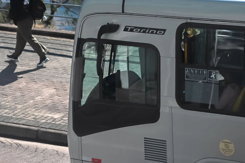 Vai pegar ônibus? Confira as novas linhas e horários que começam a valer em Blumenau