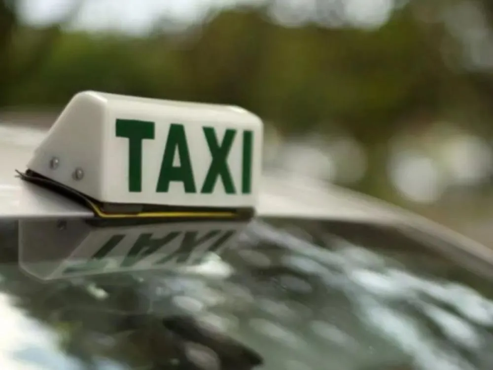 Blumenau amplia rede de táxis com 11 novos pontos livres pela cidade; saiba onde são