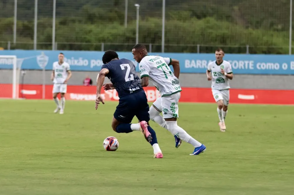 Chapecoense e Barra FC decidem título do Catarinense 2026 neste domingo
