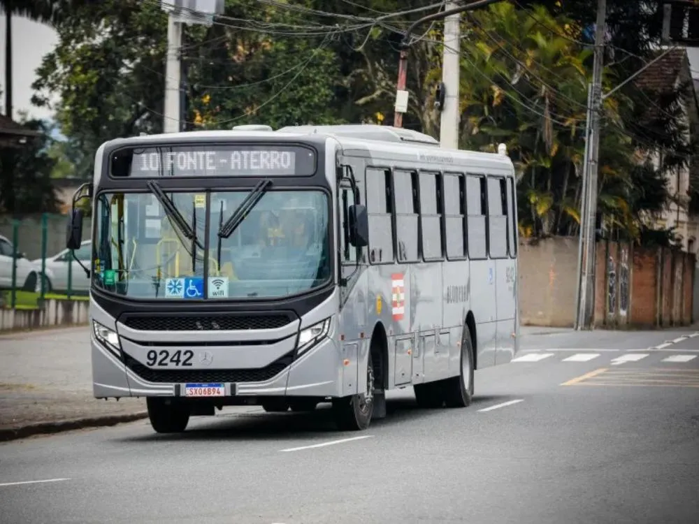 Corrida da Polícia Militar provoca mudanças em linhas do transporte coletivo de Blumenau neste sábado