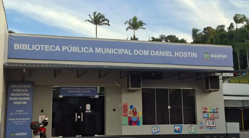 Biblioteca de Gaspar faz aniversário e recebe atrações culturais na programação de 92 anos da cidade