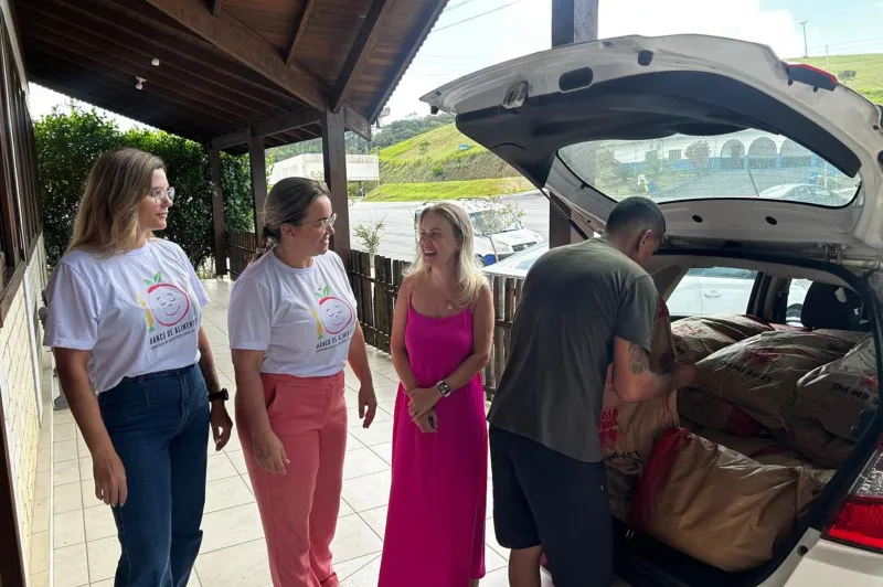 Itajaí recebe mais de 7,5 toneladas de alimentos da agricultura familiar; entenda como será feita a distribuição