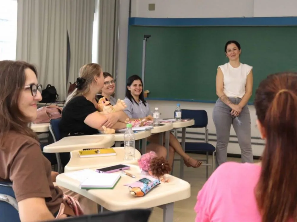 Blumenau inicia formação de professores para fortalecer alfabetização infantil