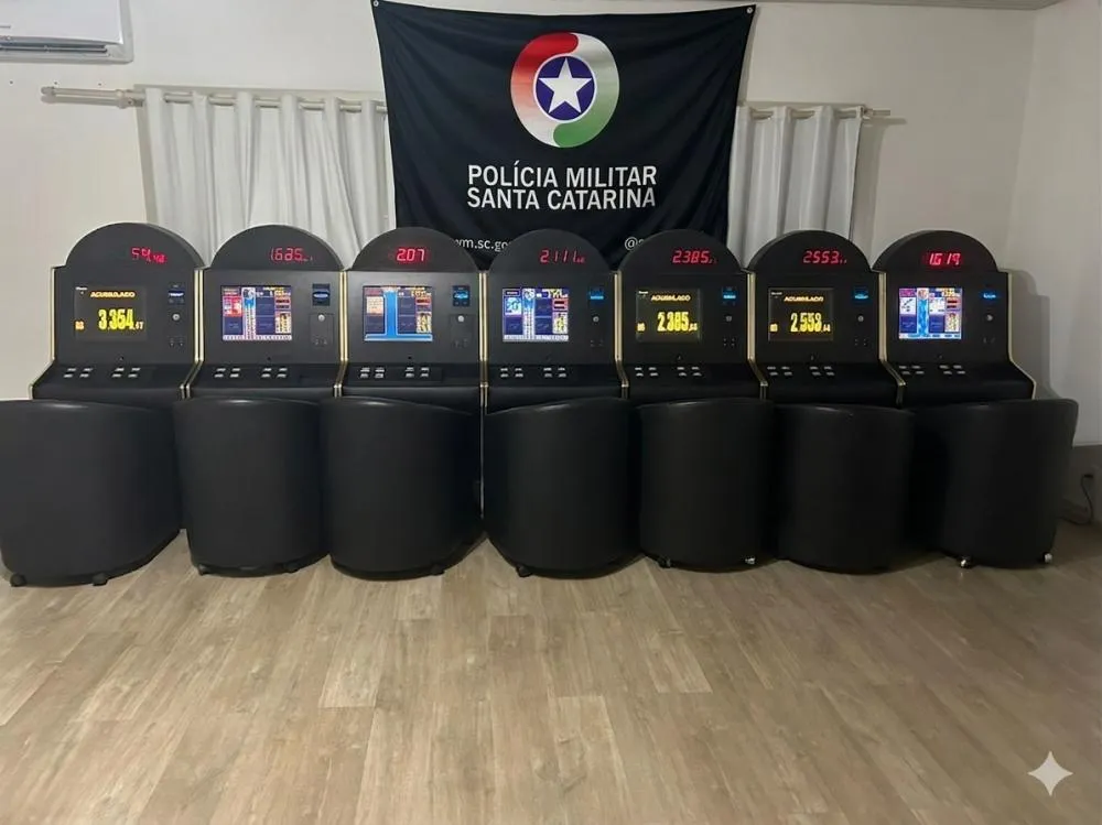 PM fecha casa de jogos de azar que faturava R$ 2 mil por dia em Blumenau