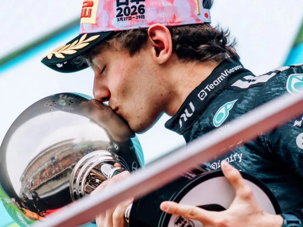 Vitória impecável de Kimi Antonelli coloca o jovem italiano na liderança do Mundial