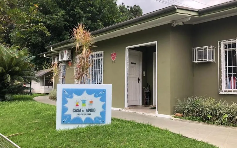 Casa de Apoio realiza pedágio beneficente neste sábado em Blumenau; saiba como ser voluntário