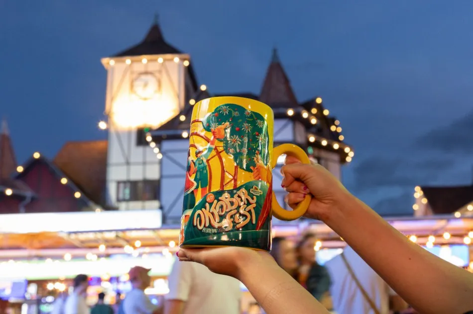O caneco oficial da Oktoberfest Blumenau está entre os finalistas do Licensing International Excellence Award. Divulgação