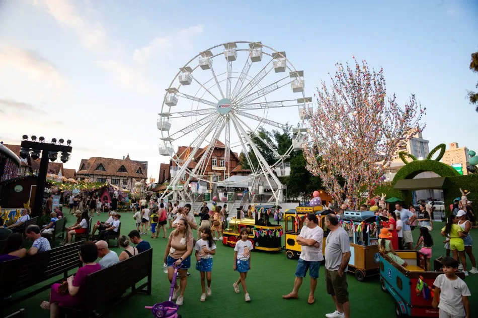 Páscoa em Blumenau chega ao último fim de semana com bênção ecumênica e shows gratuitos