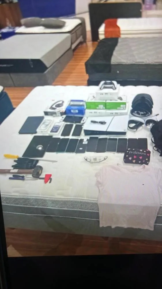 Mulher é presa em Blumenau com mais de R$ 53 mil em eletrônicos furtados