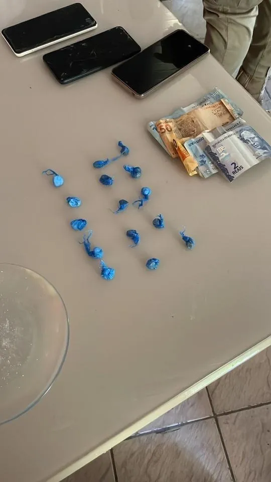 Após denúncia, casal preso por tráfico de drogas em Apiúna