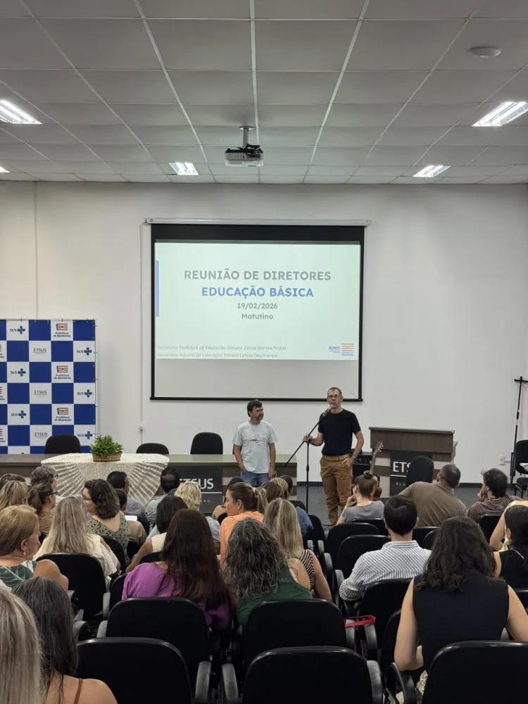 Nova lei em Blumenau altera critérios para escolha de diretores e amplia participação da comunidade