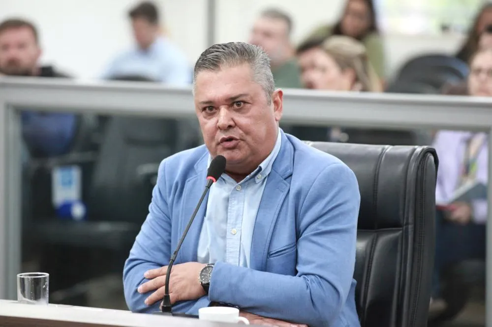 Afastado desde fevereiro, vereador Almir Vieira (PP) é interrogado por Comissão Processante