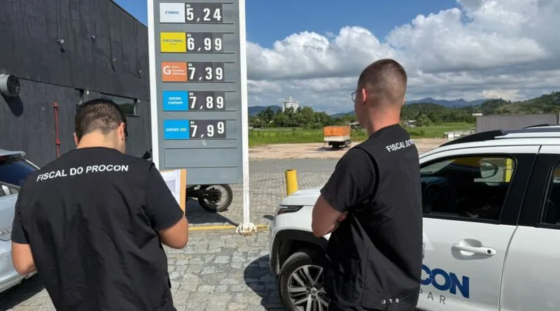 Pesquisa do Procon em Gaspar aponta variação de até R$ 0,60 no litro da gasolina comum