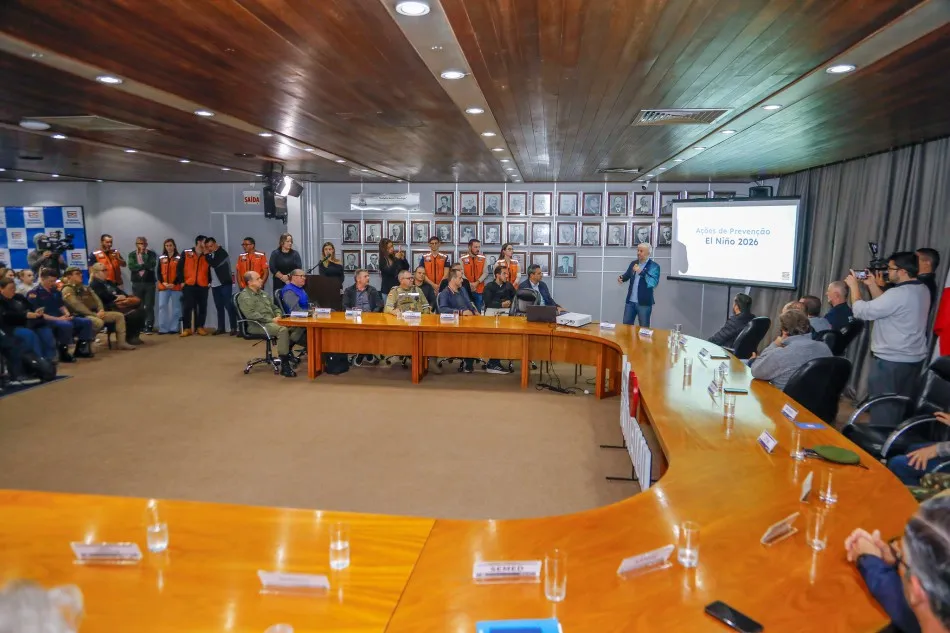 Blumenau anuncia reforço nos diques e ações preventivas para enfrentar chuvas do El Niño