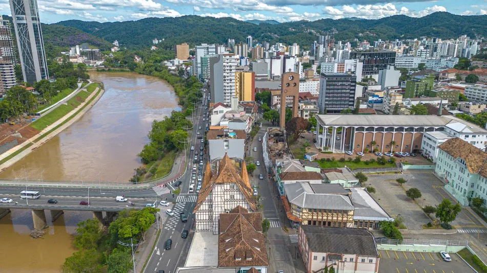 Evento sobre Luta Antimanicomial reúne oficinas, debates e passeata em Blumenau