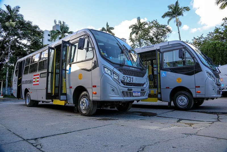 Transporte coletivo de Blumenau ganha novos micro-ônibus e inicia renovação da frota; entenda