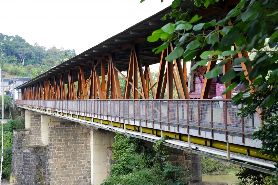 Após mais de cinco anos, passarela da Ponte do Salto é revitalizada e liberada para pedestres