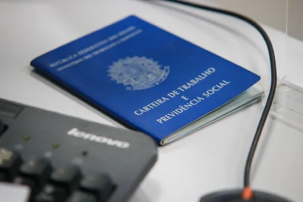 Vale do Itajaí tem mais de 2,5 mil vagas de emprego pelo Sine; veja as cidades