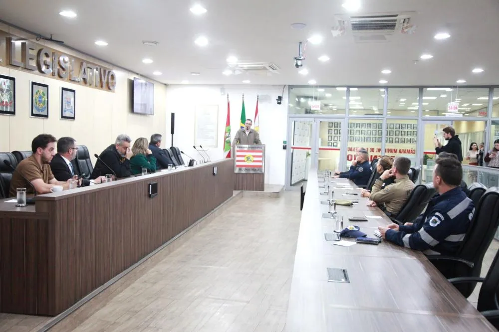 Prefeitura muda estratégia e convoca agentes para segurança em escolas de Blumenau
