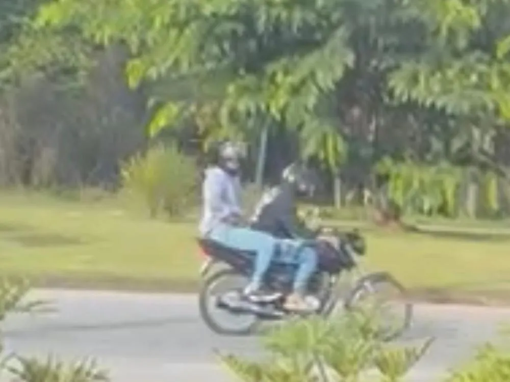 “A moto utilizada na fuga está no nome do suspeito”, esclarece major da PM sobre tentativa de homicídio no bairro Ponta Aguda, em Blumenau