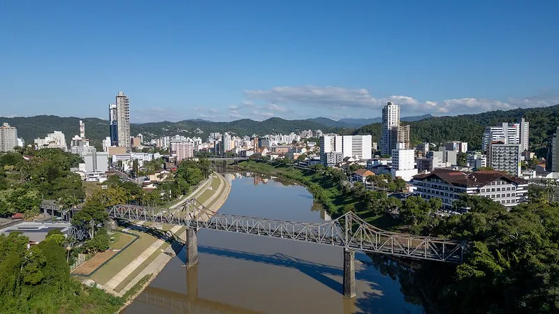 Maratona Internacional altera o trânsito em Blumenau neste fim de semana