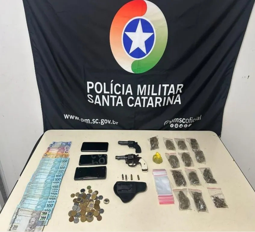 Homem é preso após disparos de arma de fogo e apreensão de drogas em Pomerode