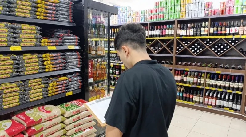 Pesquisa do Procon aponta diferença de R$ 65 no preço da cesta básica em supermercados de Gaspar