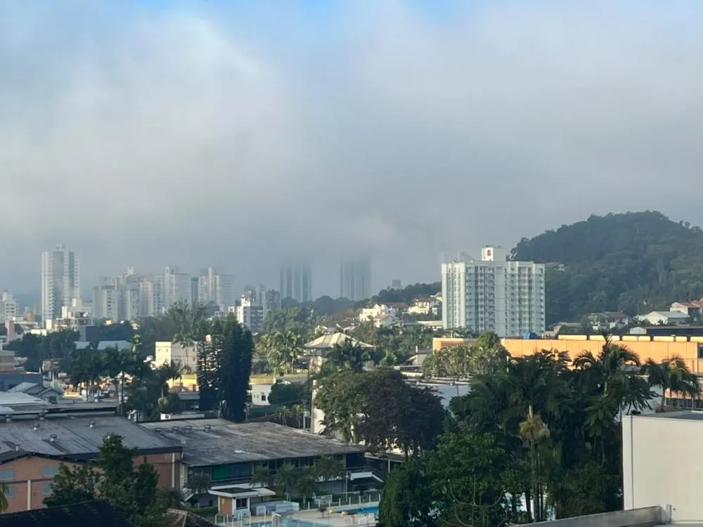 Frio e sol marcam o início da semana em Blumenau nesta segunda-feira 