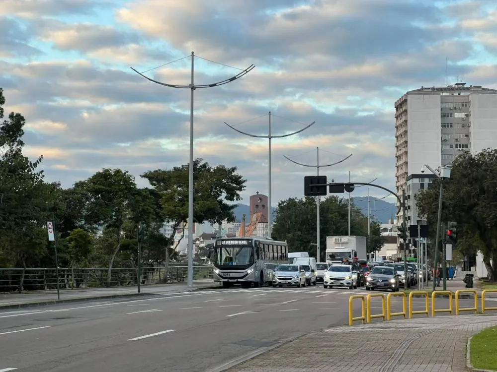 Quinta-feira tem sol de manhã e possibilidade de chuvisco à tarde em Blumenau