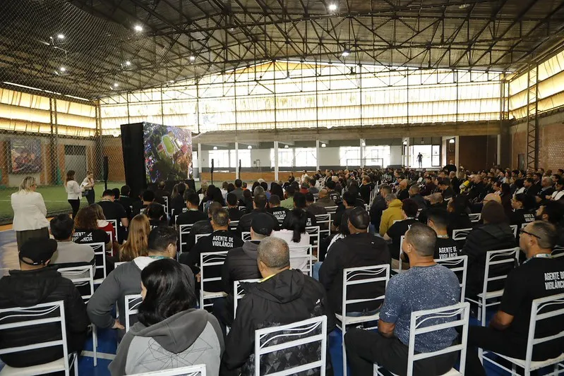 Agentes de vigilância escolar da rede municipal de Blumenau participam de semana de capacitação