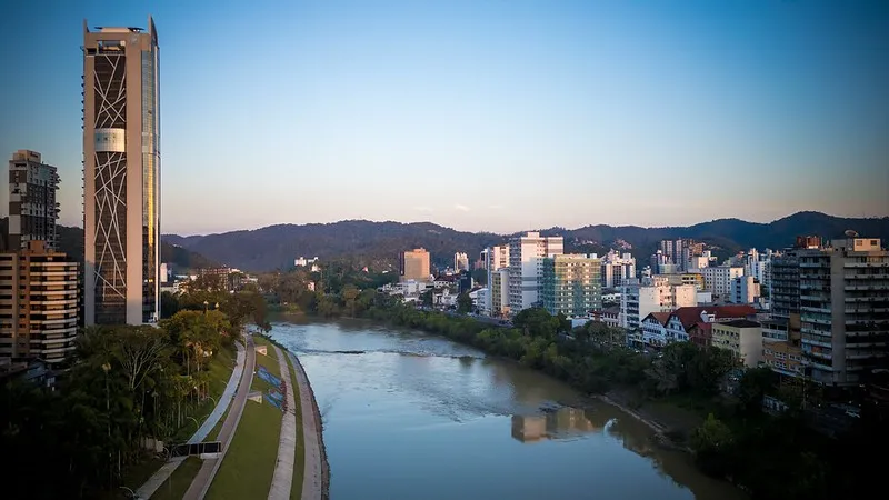 Blumenau adota sistema nacional para emissão de notas fiscais de serviços a partir deste sábado