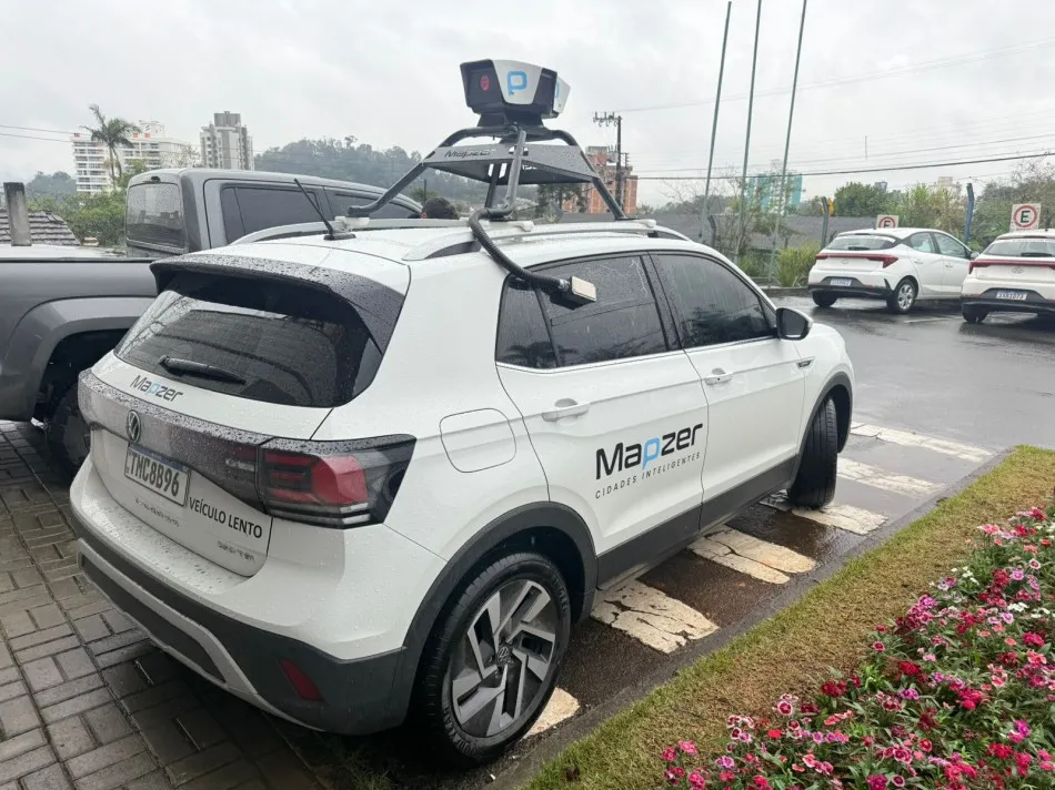 Após período de avaliação, Blumenau decide rescindir contrato do carro “caça-buracos”