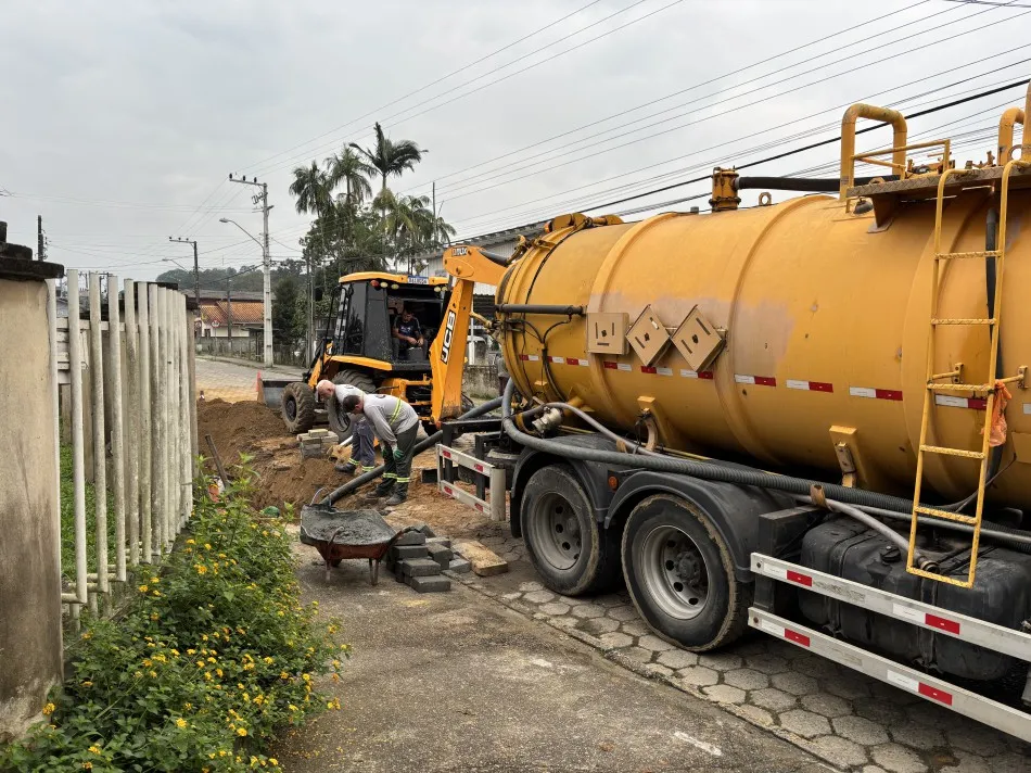 Blumenau passa a receber pedidos de manutenção urbana pela internet