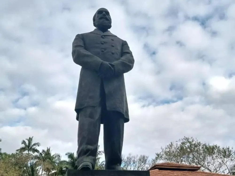As andanças de uma estátua