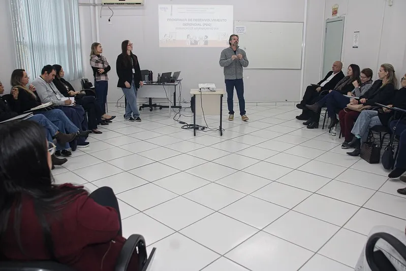 Blumenau capacita gestores da saúde para enfrentar desafios na rotina das unidades