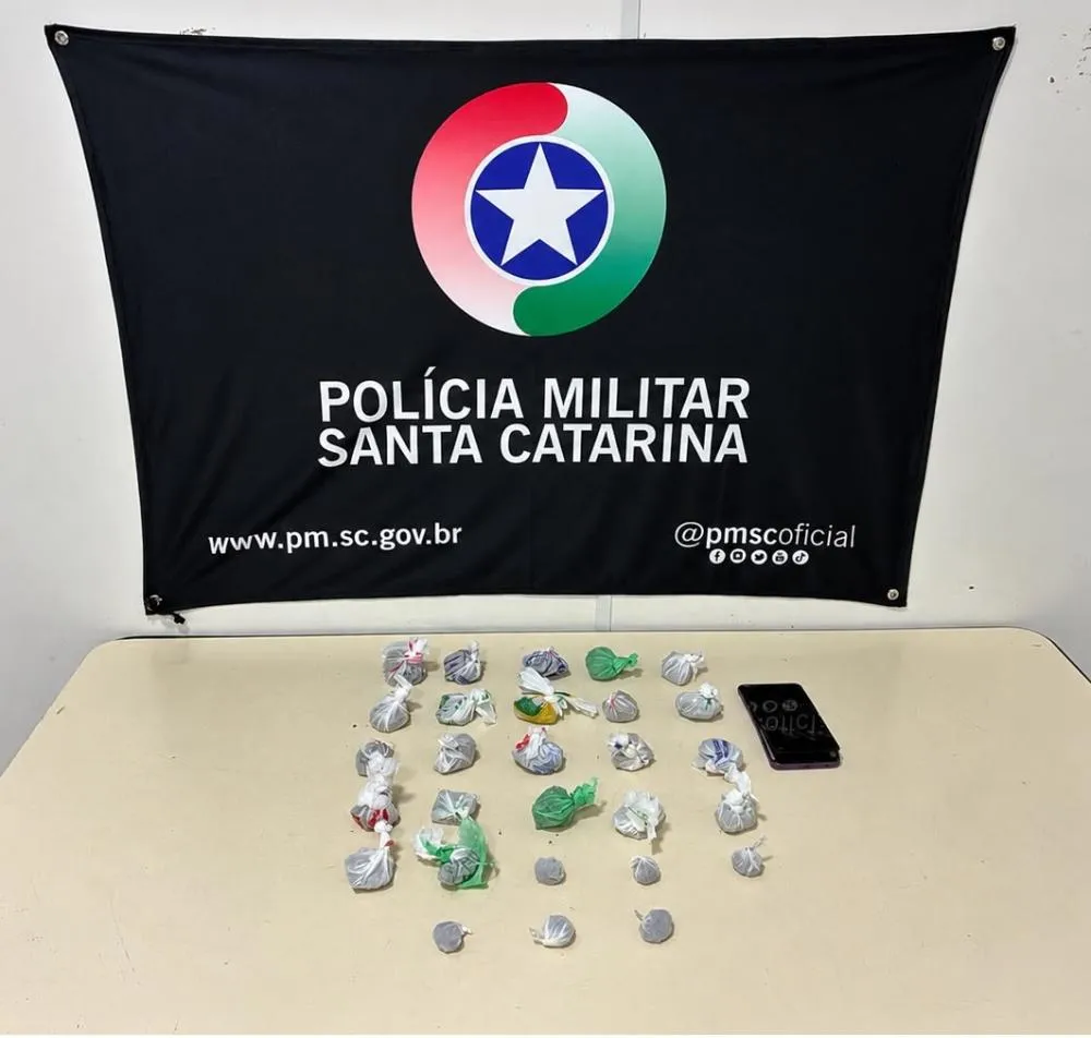 Homem é preso com 260 gramas de maconha escondida na vegetação no bairro Vorstadt