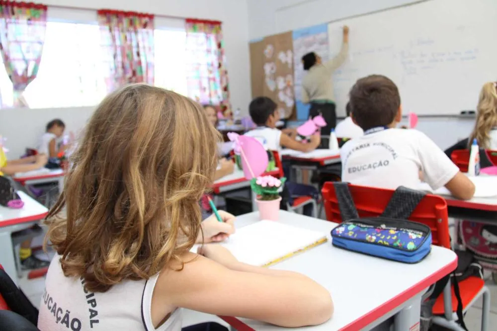 Famílias têm até outubro para atualizar cadastro na Fila Única da rede municipal de ensino de Blumenau