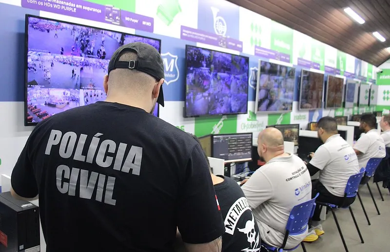 Reconhecimento facial ajuda a identificar suspeitos e resulta em três prisões na Oktoberfest Blumenau