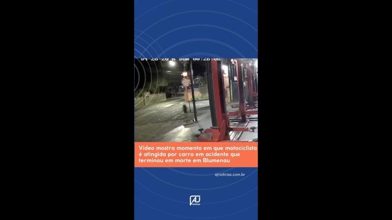 Vídeo mostra momento em que motociclista é arrastada por carro em acidente fatal em Blumenau