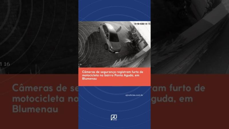 Câmeras de segurança registram furto de motocicleta no bairro Ponta Aguda, em Blumenau