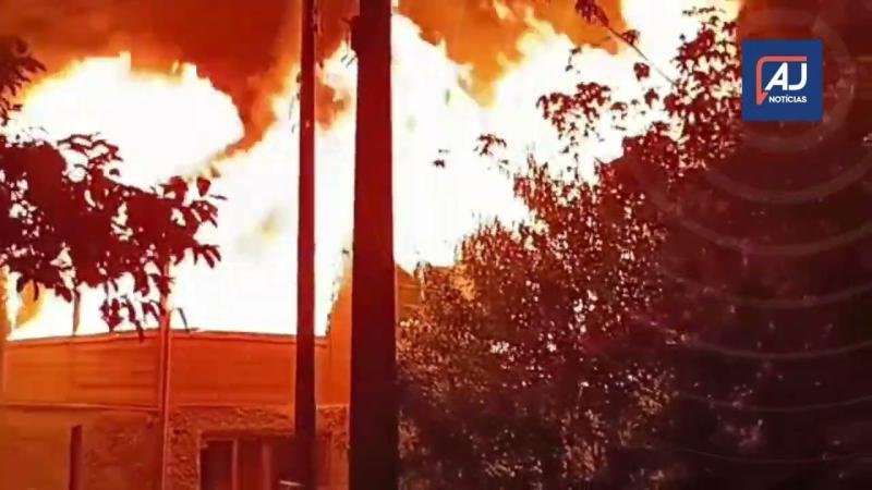 Incêndio destrói residência em Blumenau no bairro Testo Salto