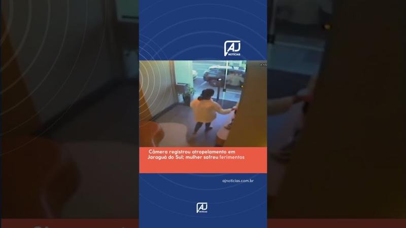 Vídeo: Mulher para por reflexo e escapa de atropelamento por veículo autopropelido em Blumenau