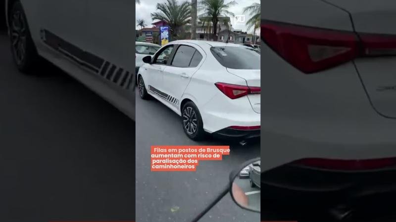 Filas em postos de Brusque aumentam com risco de paralisação dos caminhoneiros